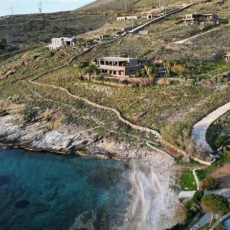 Kastellakia Bay Villas- Rosemary Koundouros